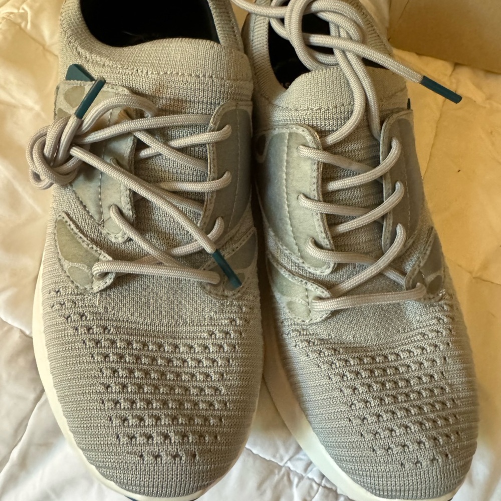 Vessi Everyday waterproof sneaker women's 8